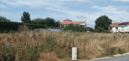 Terrain à bâtir à Saint-Hilaire-des-Loges, Pays de la Loire